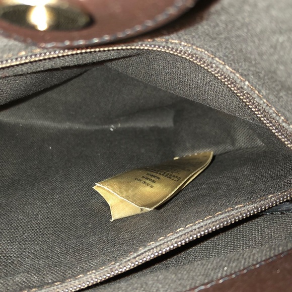 Burberry Purse 100% AUTHENTIC - Picture 7 of 8